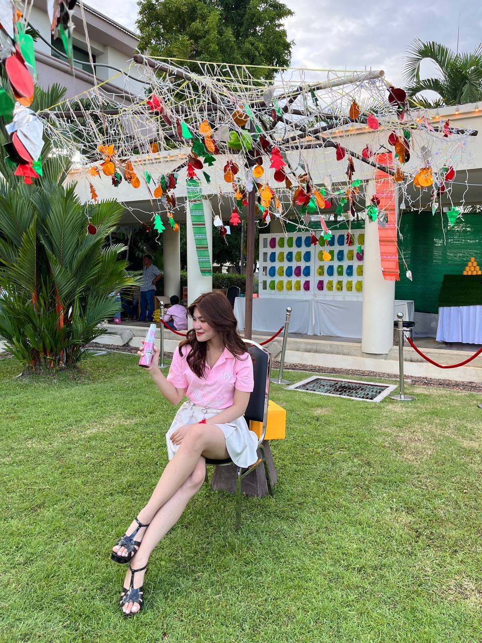 Thai Embassy with Da Houg Heng 15